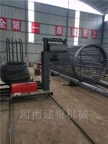 通化數(shù)控鋼筋籠滾焊機滾筒壁厚 加厚 河南建貿(mào)